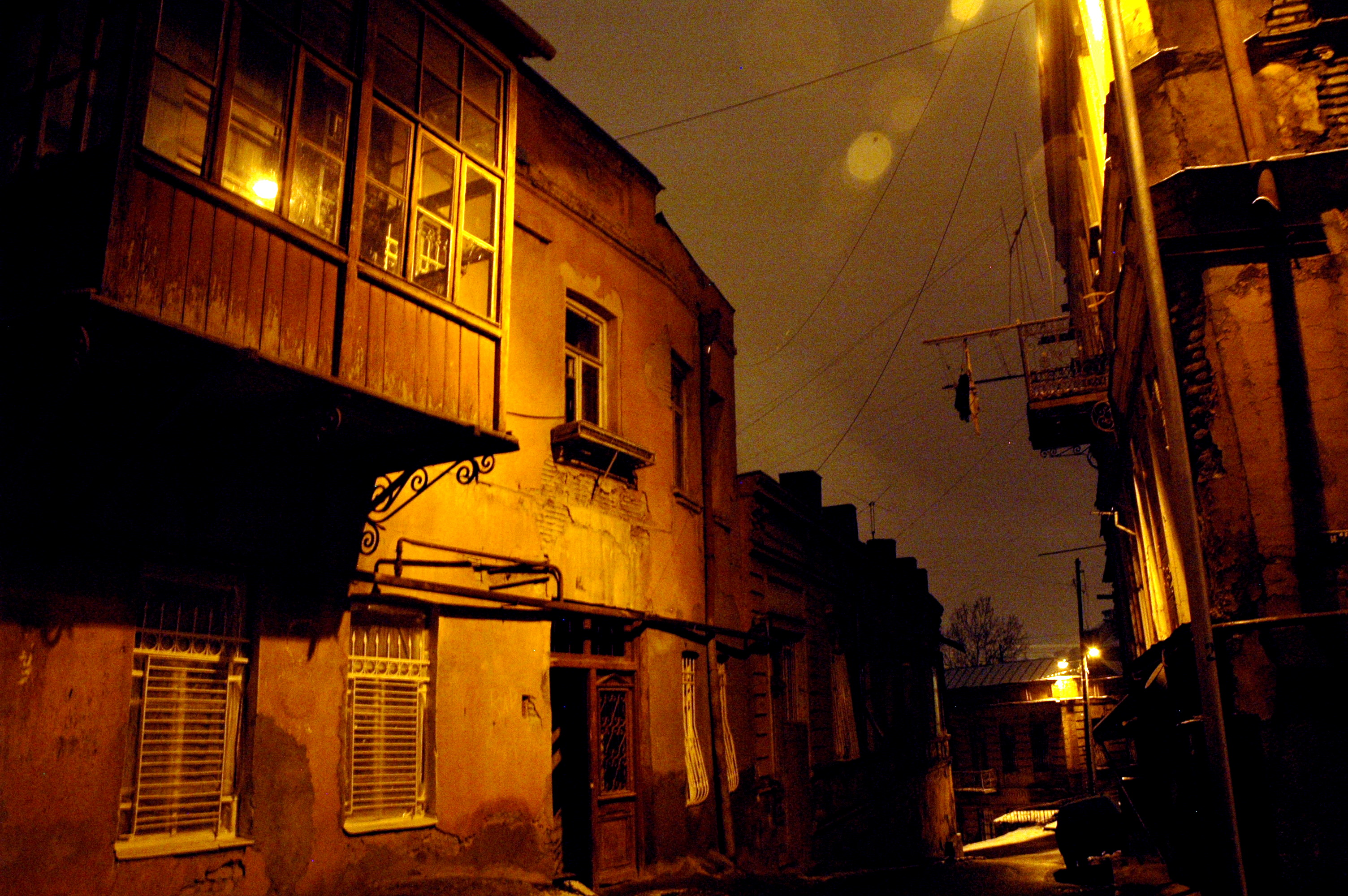 Streets_of_Tbilisi_@_night_-1.jpg