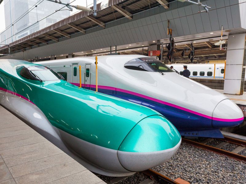 tohoku-shinkansen-line-trains.jpg